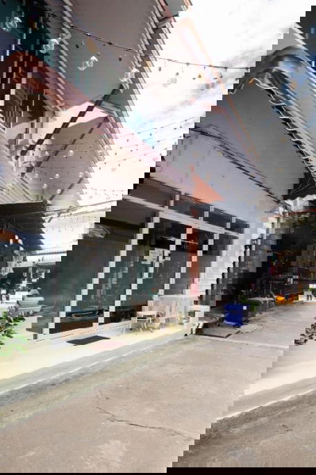 รูป เซ้งกิจการโฮสเทล เกาะพีพี – หาดโละดาลัม |กิจการดำเนินอยู่ มีบุ๊กกิ้งล่วงหน้า - รูปที่ 6/7