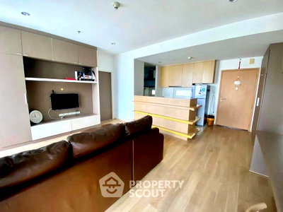 Condos for sale Din Daeng Road : 2-BR Condo at Villa Ratchatewi near BTS Phaya Thai (ID 2391114)