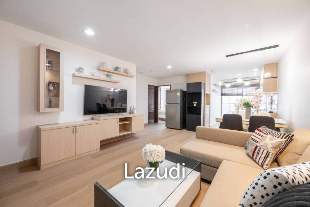 picture Modern 68 sqm 2 Bedroom Condo at The Waterford Diamond Khlong Toei - 1/26