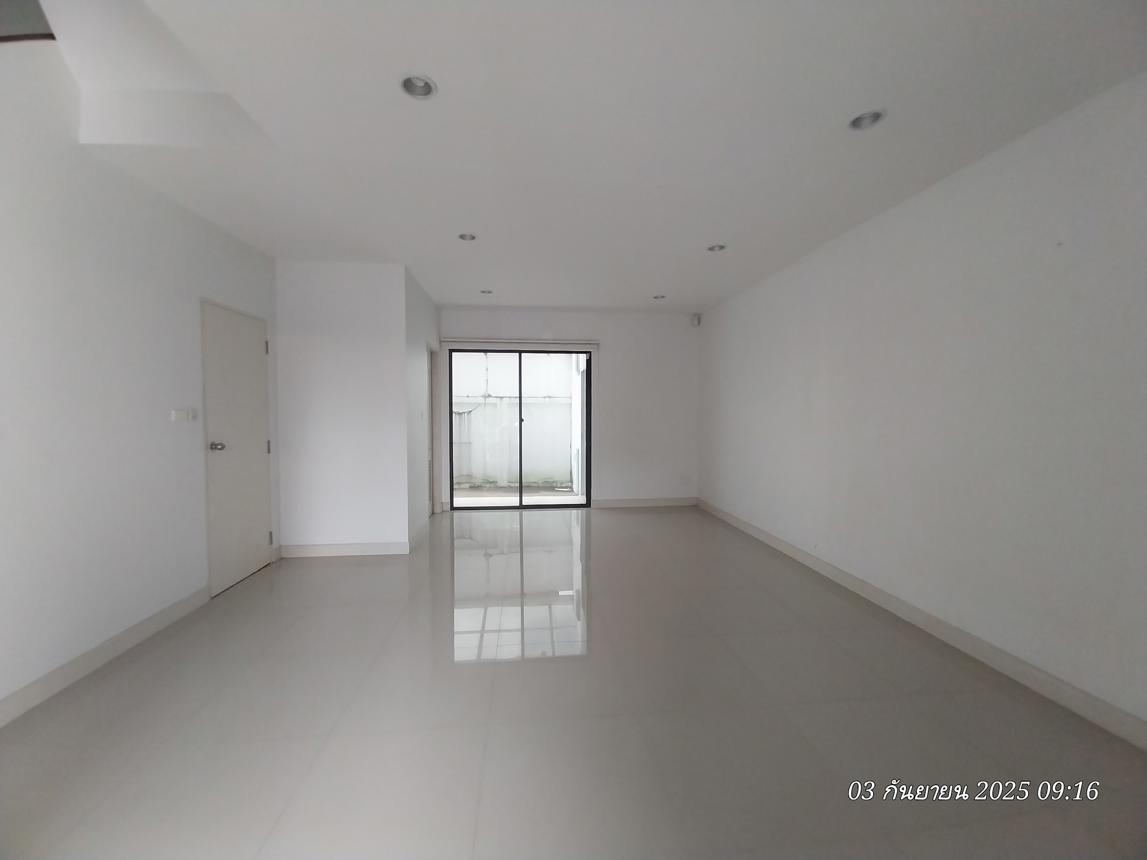picture TOWN_HOUSE for sale  Dok Mai Prawet Bangkok - 12/24