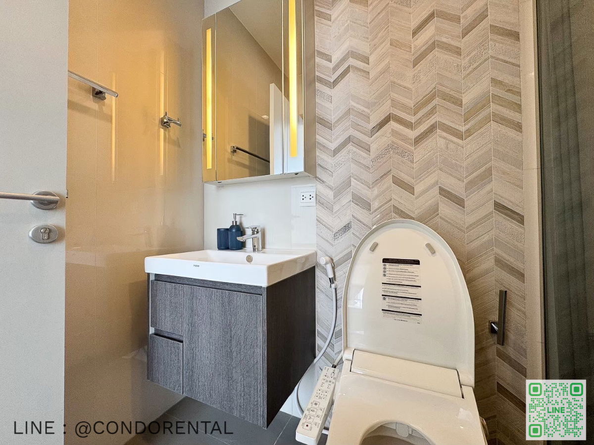 รูป  OKA HAUS Sukhumvit 36 ห้องสวย ราคาดี สอบถามเพิ่มเติมได้ที่ Line @condorental - รูปที่ 5/19