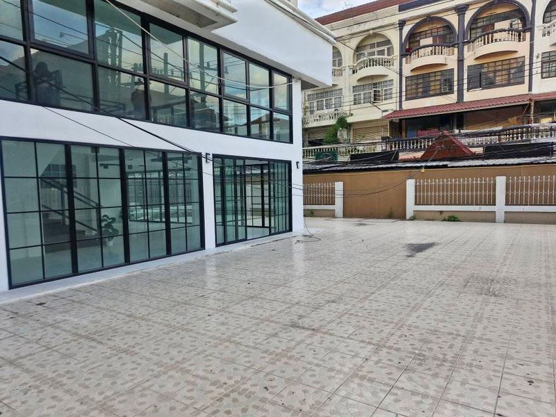 รูป ให้เช่าโฮมออฟฟิศ ทำเลดี แหล่งชุมชน ใกล้หาดจอมเทียน พัทยา  - รูปที่ 16/17