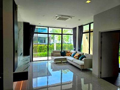 เช่าบ้านเดี่ยว สมุทรปราการ : 🌈⚡HBN0234 บ้านเดี่ยว บางกอก บูเลอวาร์ด บางนา กม.5 ⚡🌈รับ Special Code เมื่อเช่ากับเรา 💬 LINE: @theagentpro  