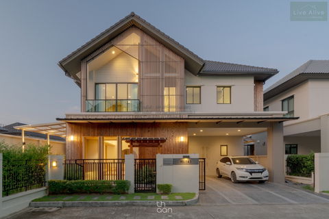 ขายบ้านเดี่ยวหรูตกแต่งสไตล์ญี่ปุ่น โครงการ Bangkok Boulevard Srinakarin Bangna บ้านมือหนึ่ง ไม่เคยเข้าอยู่ พร้อม Built in ครบทั้งหลัง เพียง 13.9 ล้าน