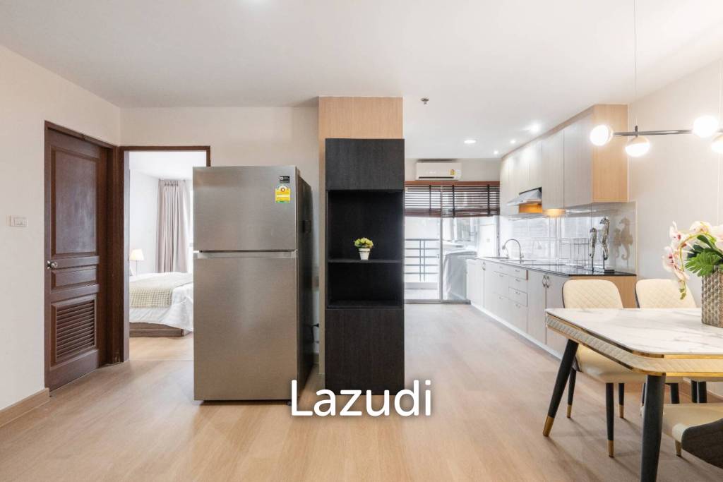 picture Modern 68 sqm 2 Bedroom Condo at The Waterford Diamond Khlong Toei - 10/26