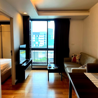 Condos for sale : Focus Pleonchit 1bed 32sqm. Urgently for sale 4.3MB. Near BTS Ploenchit