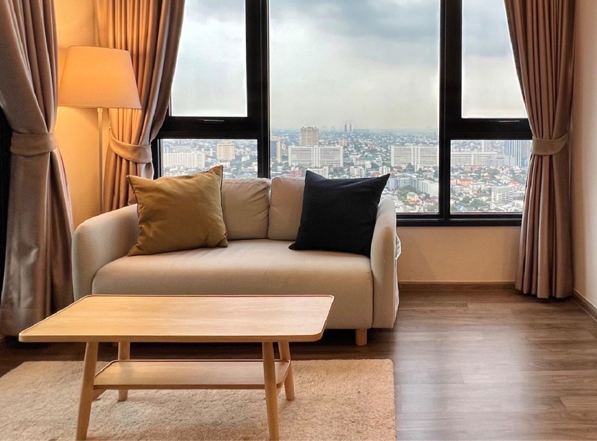 picture Life Ladprao Valley - 2/9