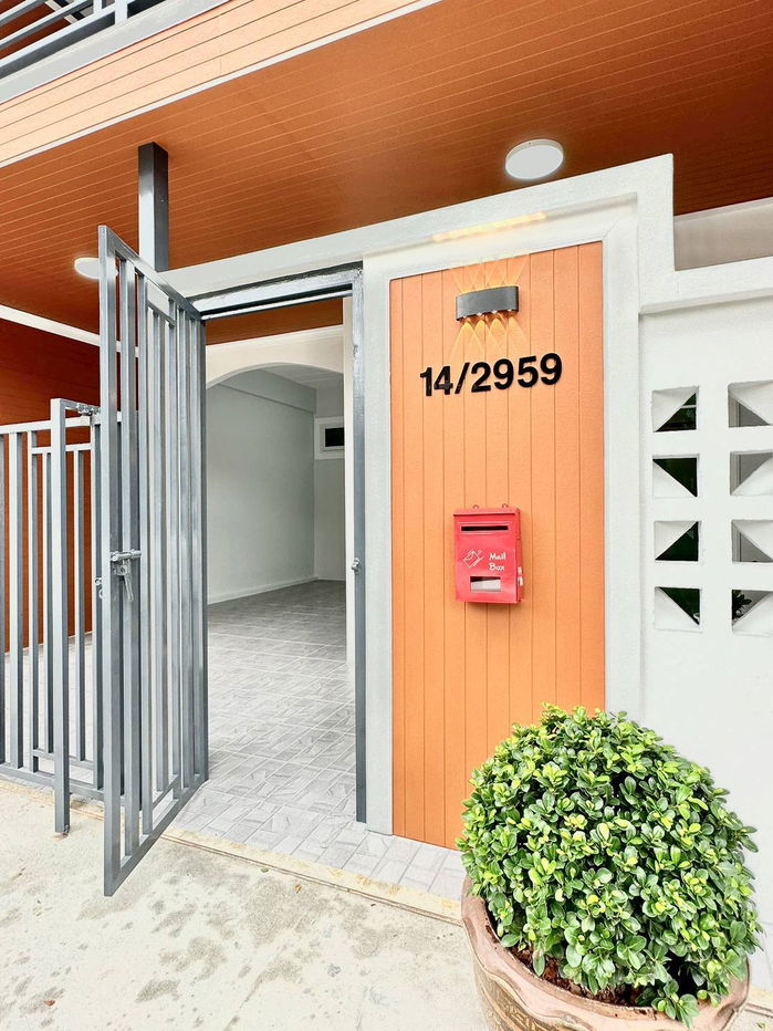 รูป ทาวน์เฮาส์ นนทบุรี บางบัวทอง ตรงข้ามสมบัติบุรี หมู่บ้านบัวทองธานีพาร์ค ซอย5/16 นัดชมบ้าน 085-318-6868 คุณวา - รูปที่ 2/18