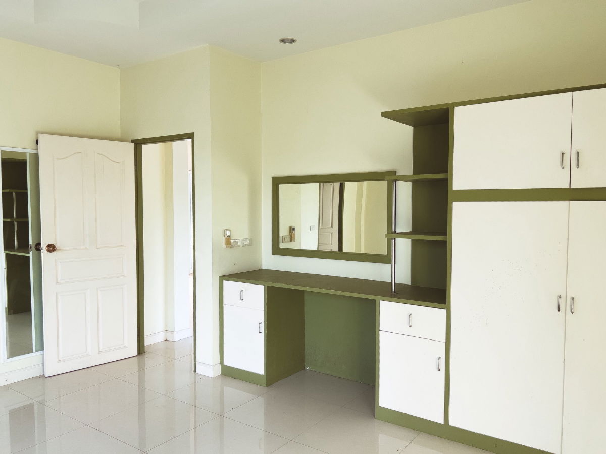 รูป ขายบ้านเดี่ยว พร้อมสระว่ายน้ำ พื้นที่กว้างมากกว่า 1 ไร่ - รูปที่ 16/32