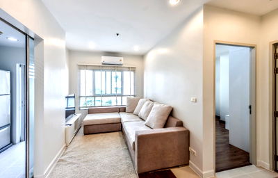 Condos for rent : Q House Sathon. 2bed 65sqm. Line id: @pfagent