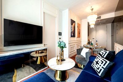 Condos for rent Soi Ekamai (Sukhumvit 63) : Luxury condo for rent, Khun by Yoo Thonglor, 50 sq m, 1 bedroom, 1 bathroom, 11th floor, fully furnished, near BTS Thonglor.