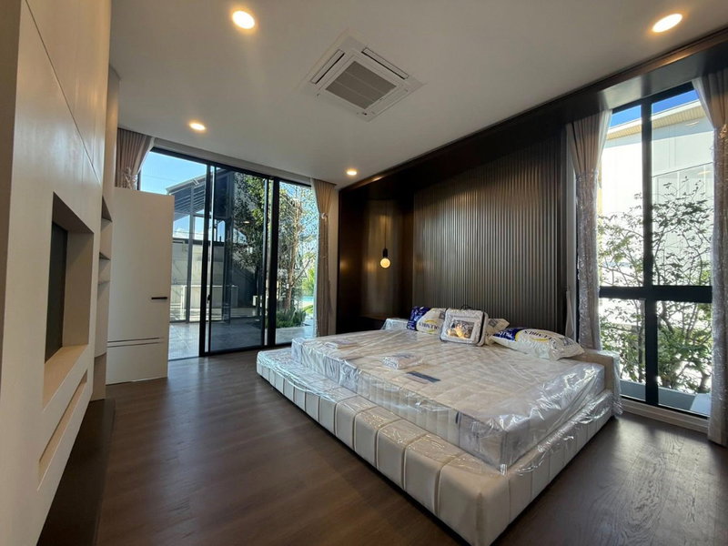 บ้านเดี่ยวให้เช่า : 🏠 ให้เช่าบ้าน : VIVE New Krungthep Kreetha (วีเว่ กรุงเทพกรีฑาตัดใหม่)   รหัสทรัพย์ | 📌 LNP-H714 