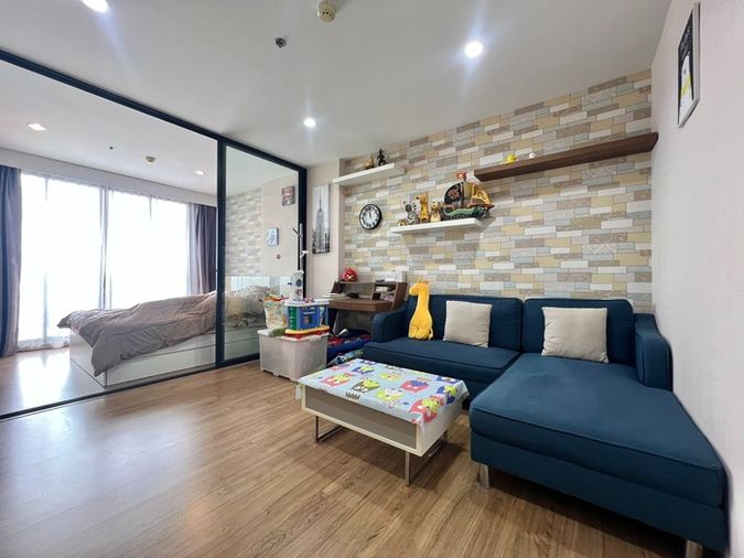 💥💥ขายห้องพร้อมผู้เช่า!! The Tree Interchange 1Bed 34.83 ตร.ม.ตึก A ชั้น 39 วิวแม่น้ำ เพียง 2.85 ล้านบาท!! สอบถาม LINE: @atfirm💥💥