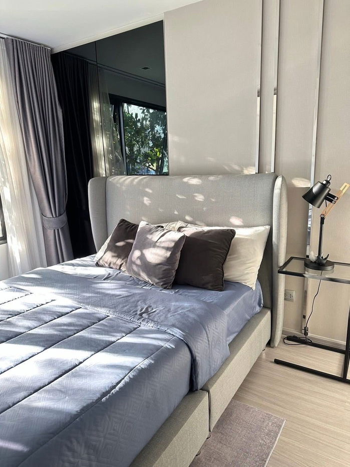 picture  Life                    Ladprao  - 8/9