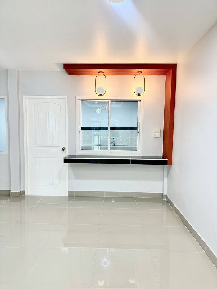 รูป ทาวน์เฮาส์ นนทบุรี บางบัวทอง ตรงข้ามสมบัติบุรี หมู่บ้านบัวทองธานีพาร์ค ซอย5/16 นัดชมบ้าน 085-318-6868 คุณวา - รูปที่ 7/18