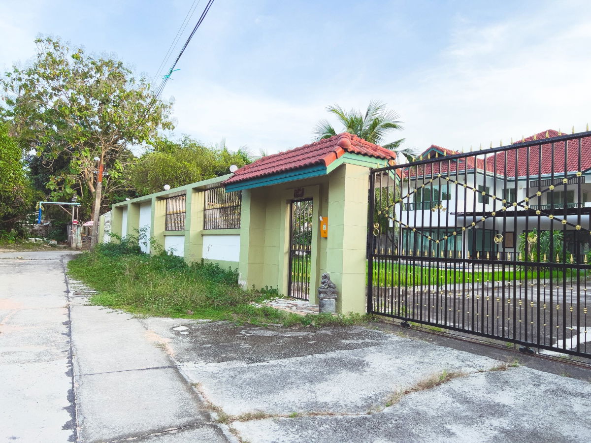 รูป ขายบ้านเดี่ยว พร้อมสระว่ายน้ำ พื้นที่กว้างมากกว่า 1 ไร่ - รูปที่ 32/32