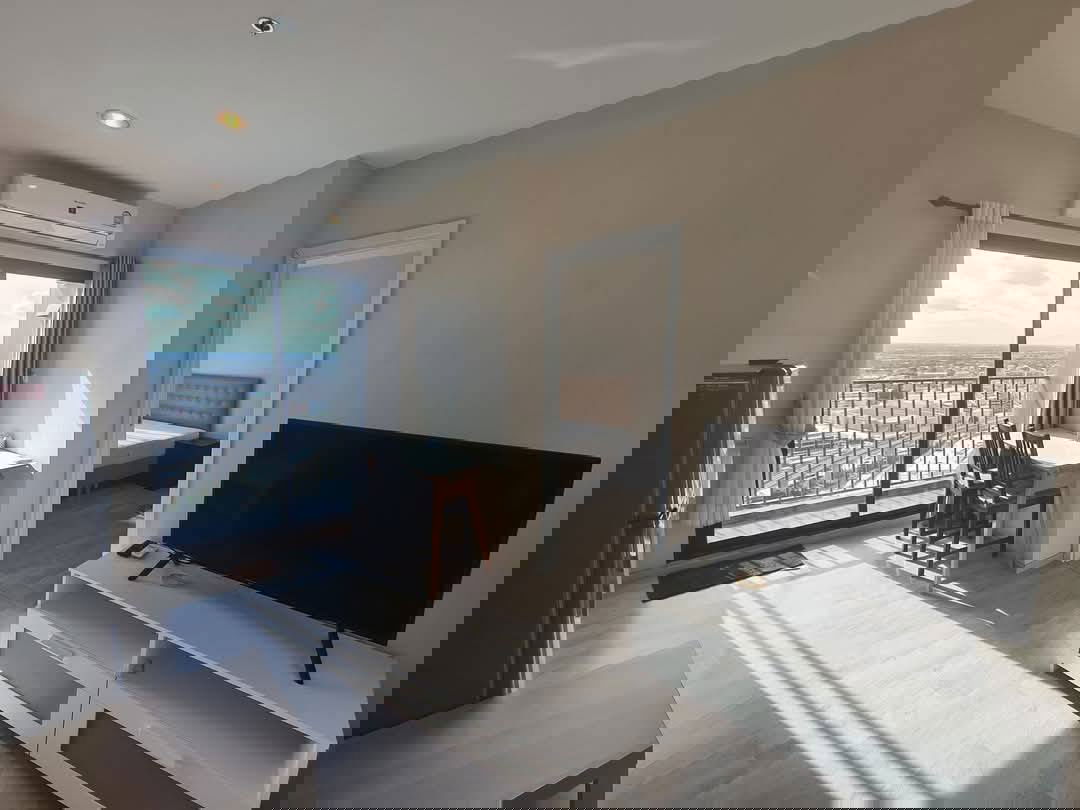 picture For rent Plum condo Central Station - 1/5