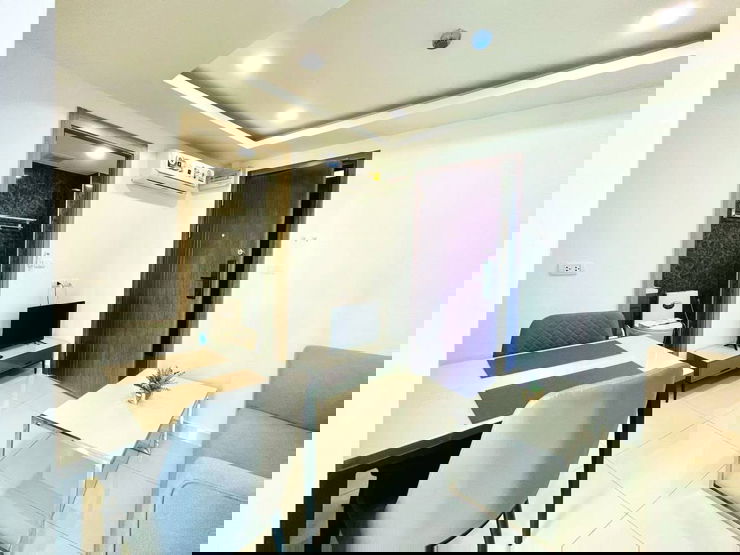 picture Arcadia Continental  Condominium  Location: Theppaya soi 9 - 26/29