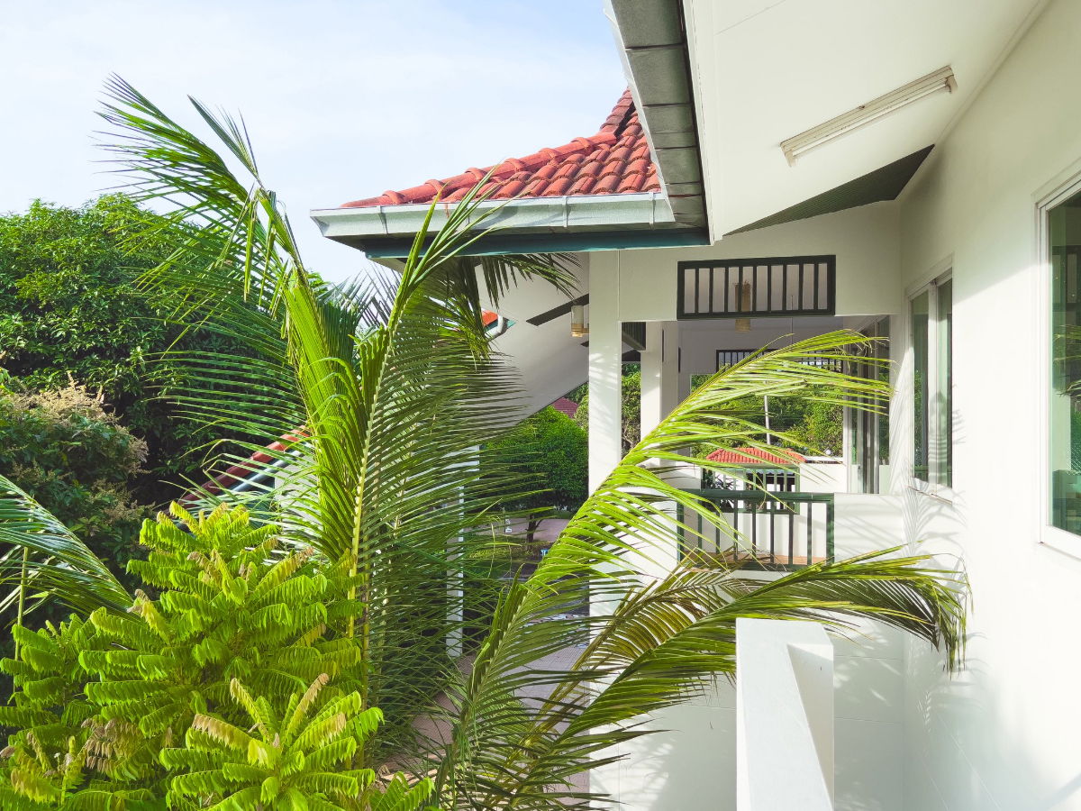 รูป ขายบ้านเดี่ยว พร้อมสระว่ายน้ำ พื้นที่กว้างมากกว่า 1 ไร่ - รูปที่ 3/32