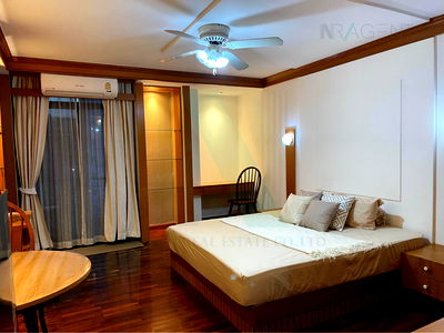 เช่าคอนโด MRT สีลม : ให้เช่าคอนโด พิพัฒน์ เพลส สาทร อาคาร 1 ชั้น 6 สตูดิโอ ขนาด 33 ตรม ใกล้ Empire Tower