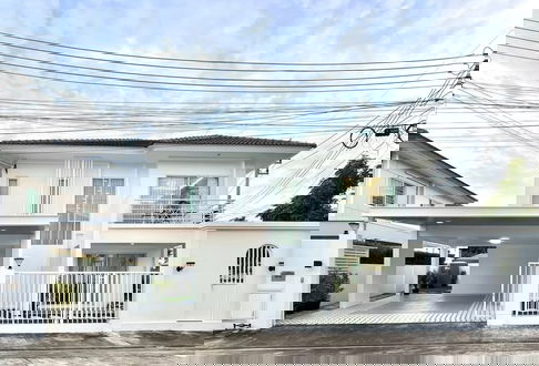 ขายบ้านเดี่ยวหลังมุม ชัยพฤกษ์ 2 (ใกล้หาดจอมเทียน)  บ้านสวย สภาพดี ต่อเติมครบ แถมเฟอร์นิเจอรื อยู่ต้นโครงการ ใกล้คลับเฮ้าส์และสระว่ายน้ำ