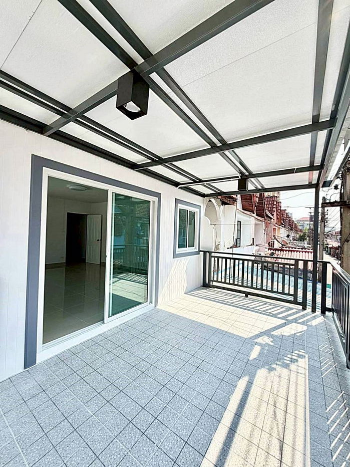 รูป บ้านสวย หลังมุม ทำเลในเมืองนนทบุรี  ใกล้บิ๊กซี ติวานนท์ ใกล้ท่าน้ำนนท์ ใกล้กระทรวงสาธาณสุข  ใกล้ MRT สายสีม่วง - รูปที่ 12/17