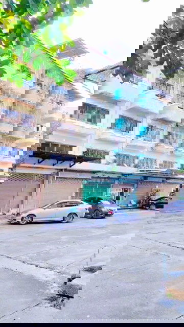 รูป สุขสวัสดิ์ 24-28 ตลาดอินดี้ 2.3 กม. บิ๊กซี บางปะกอก 900 ม. รร.สารสาสน์สุขสวัสดิ์ 800 ม.ให้เช่าอาคาร4.5 ชั้น ทำเลดี - รูปที่ 1/8