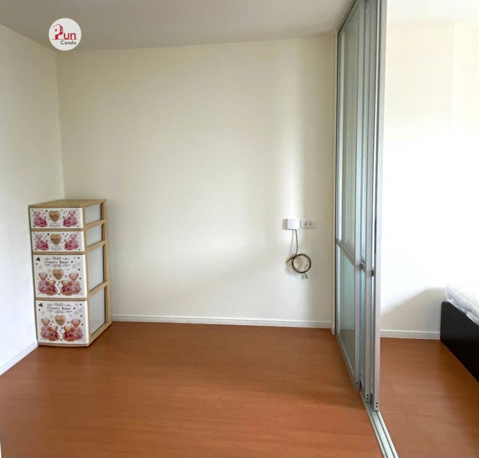 picture Lumpini township condo for rent. - 2/8