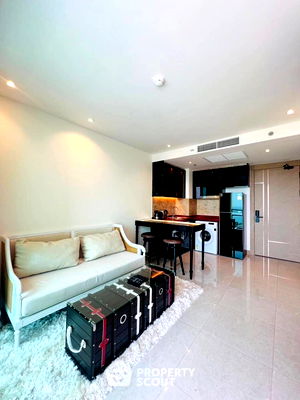 Condos for rent Makro South Pattaya : 1-BR Condo at The Riviera Ocean Drive close to Jomtien Beach (ID 1917352)