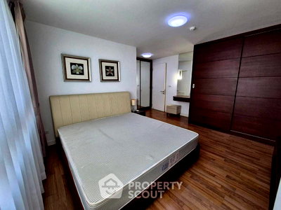Condos for rent : 2-BR Condo at The Clover Thonglor Residence near BTS Thong Lor (ID 2318604)