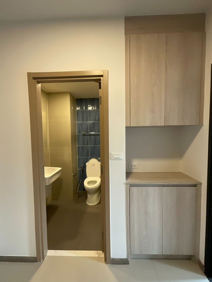 รูป ให้เช่า Nia by Sansiri ชั้น 14 สตูดิโอ 24 ตร.ม. เฟอร์ครบ ใกล้ BTS อ่อนนุช เพียง 12,000 บาท Line: @040gfhyr - รูปที่ 8/8