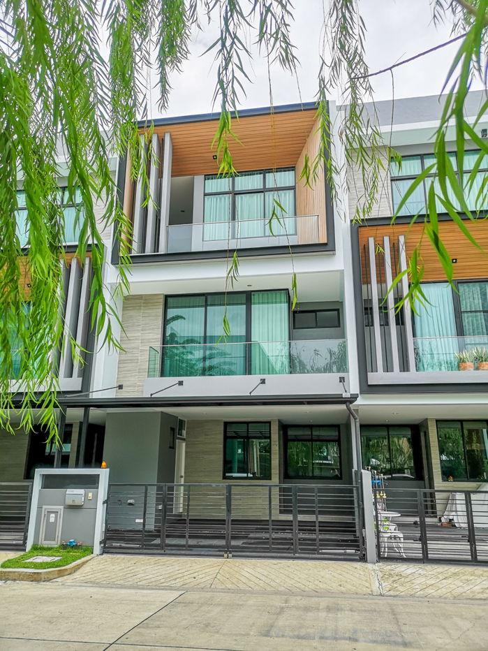 picture Modern Luxury TownHome⭐3 Bedroom⭐Krungthep Kreetha Road  - 1/36