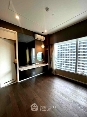 คอนโด เขตจตุจักร : คอนโด 2-ห้องนอน ที่ เดอะ เซนต์ ลาดพร้าว ใกล้ MRT พหลโยธิน (ID 2479217)