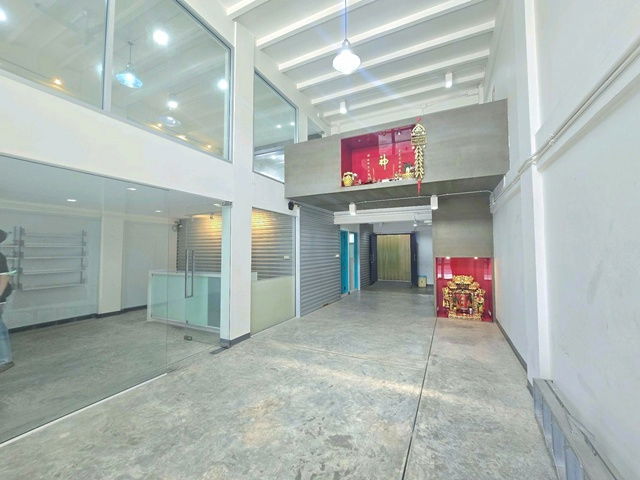 รูป BTS สะพานตากสิน 2.6 กม. นานาชาติคิงส์คอลเลจ 2.6 กม.ขาย-ให้เช่าอาคารพาณิชย์ 3.5 ชั้น2 คูหา+โกดัง 2 ชั้นหลังมุม 674 ตร.ม - รูปที่ 3/8