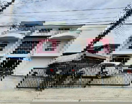 ให้เช่าอาคาร / อาคารสำนักงาน 4 ชั้น ซอยพัฒนาการ 97 / แอร์ 3 เครื่อง (คนเช่าติดเพิ่มเองได้) / จอดรถ 5-6 คัน / เหมาะหลากหลายธุรกิจ จดบริษัทได้