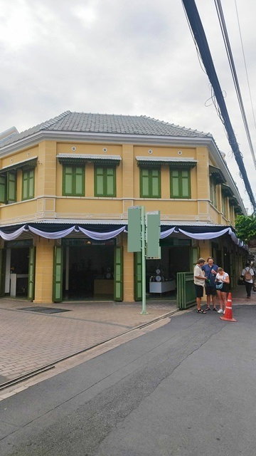 (เฉพาะด้านล่าง) ให้เช่าอาคารพาณิชย์ 2 ชั้น 2คูหา MRT วัดมังกร 800 ม. ไชน่าทาวน์ เยาวราช 700 ม. ย่านเยาวราช คนพลุกพล่าน รพ.กลาง 800 ม.