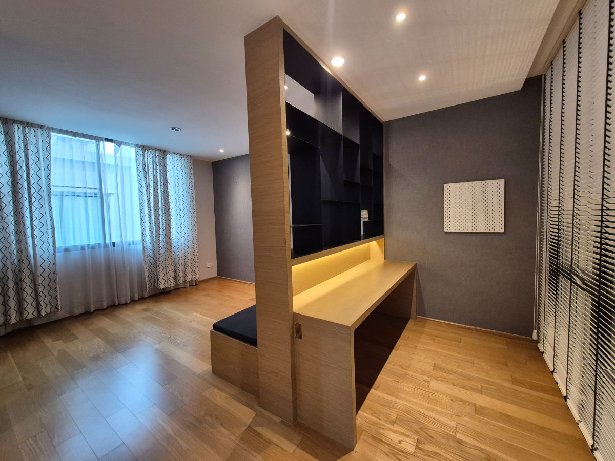 picture Modern Luxury TownHome⭐3 Bedroom⭐Krungthep Kreetha Road  - 11/36