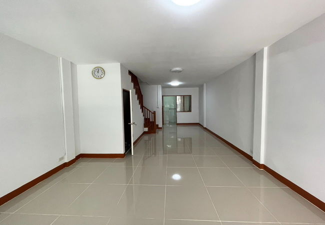 รูป ขายทาวน์เฮ้าส์ หมู่บ้านปิยวรารมย์ 3 ถนนบ้านกล้วย-ไทรน้อย อำเภอไทรน้อย นนทบุรี - รูปที่ 4/10