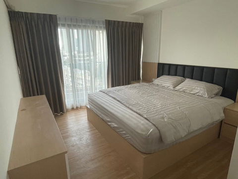 Noble Remix ทองหล่อ | ห้องใหม่รีโนเวท ติด BTS ด้วย Skywalk | 1 ห้องนอน 44 ตร.ม. | เช่า 25,000 บ./ด.