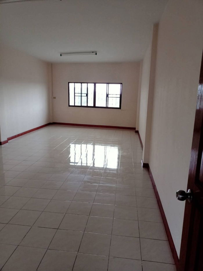 รูป อาคารพาณิชย์ให้เช่าใจกลางเมืองนครสวรรค์ - รูปที่ 5/11