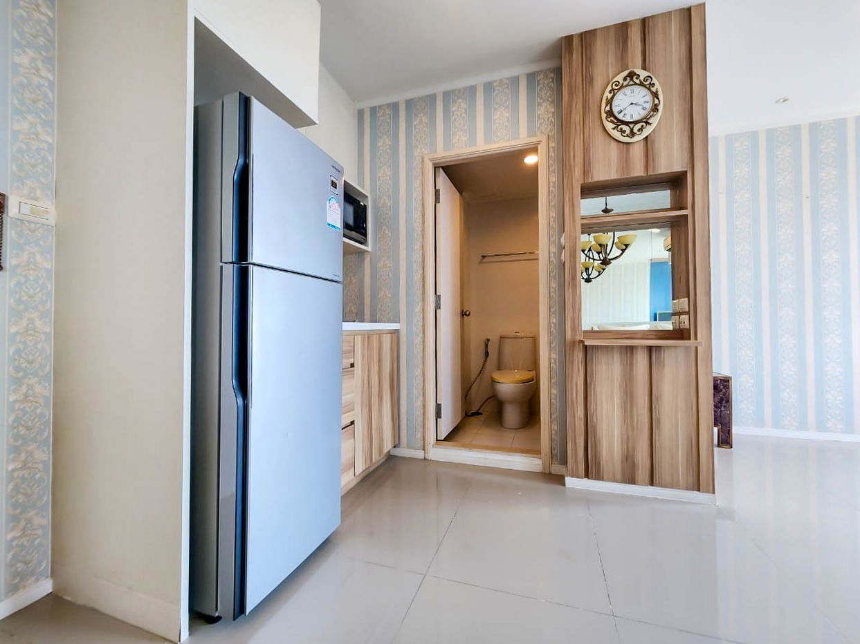 picture 2-Bed Sea View Condo for Sale at Lumpini Park Beach Jomtien - 4/12