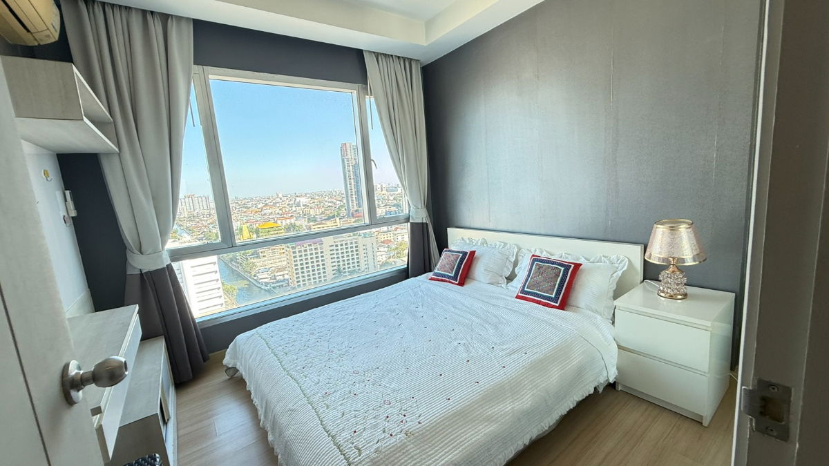 รูป **ให้เช่าด่วน! พร้อมเข้าอยู่ — คอนโด ทรู ทองหล่อ  ชั้น 22 | 31 ตร.ม. | 1 นอน 1 น้ำ |  ใกล้โรงพยาบาลกรุงเทพ ใกล้ Bts สถานีทองหล่อ ติดถนนทองหล่อ - รูปที่ 1/11