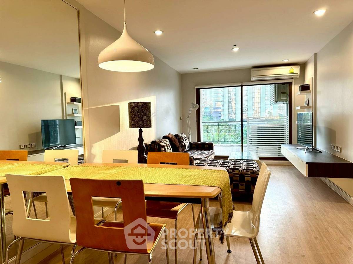 รูป คอนโด 1-ห้องนอน ที่ สีลม ซิตี้ รีสอร์ท คอนโดมิเนียม ใกล้ BTS ช่องนนทรี (ID 2495966) - รูปที่ 1/10