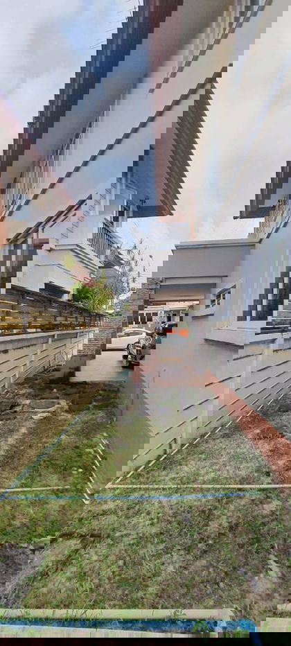 รูป ขายด่วน! บ้านเดี่ยว หมู่บ้าน เศรณีรายา 1 (Serranee Raya 1)  เพียง 6,990,000 บาท บ้านเดี่ยว 2 ชั้น 3 ห้องนอน 3 ห้องน้ำ 1 ห้องครัว จอดรถในบ้านได้ 2 คัน - รูปที่ 28/41