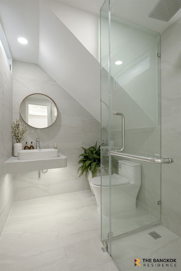 รูป 🎯ทาวน์โฮม3 ชั้น รีโนเวทใหม่ ฟีล Private Café Exclusive หลังเดียวเท่านั้น ทำเลทองหล่อ-เอกมัย - รูปที่ 11/20