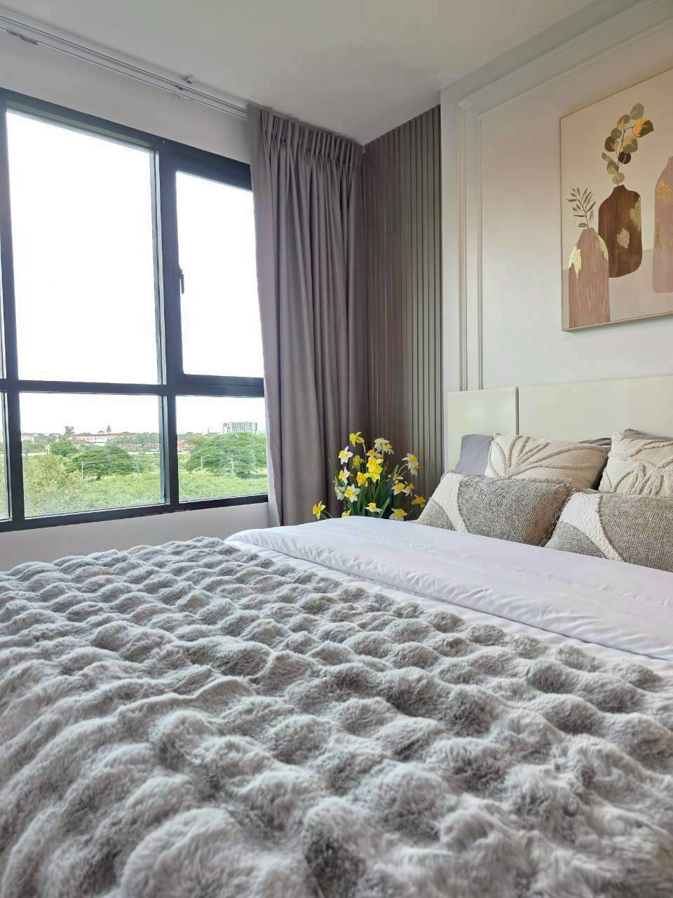 Centrio Condominium For Sell WR-04095