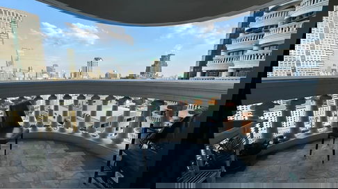 🏢✨ ให้เช่าคอนโด State Tower (Lebua) ✨🏢🚆 ใกล้ BTS สะพานตากสิน 💰 ค่าเช่า 25,000 บาท / เดือน รหัสทรัพย์: RS4298