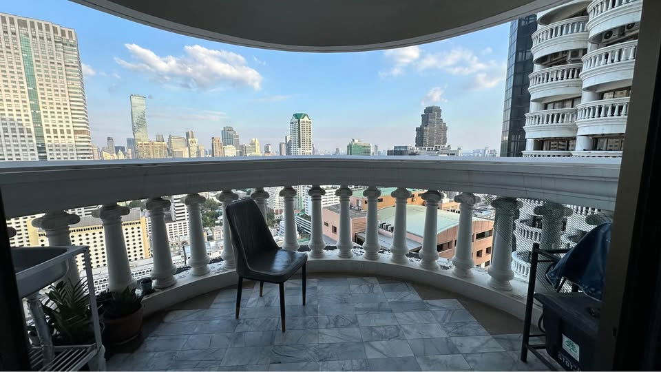 รูป 🏢✨ ให้เช่าคอนโด State Tower (Lebua) ✨🏢🚆 ใกล้ BTS สะพานตากสิน 💰 ค่าเช่า 25,000 บาท / เดือน รหัสทรัพย์: RS4298 - รูปที่ 1/8