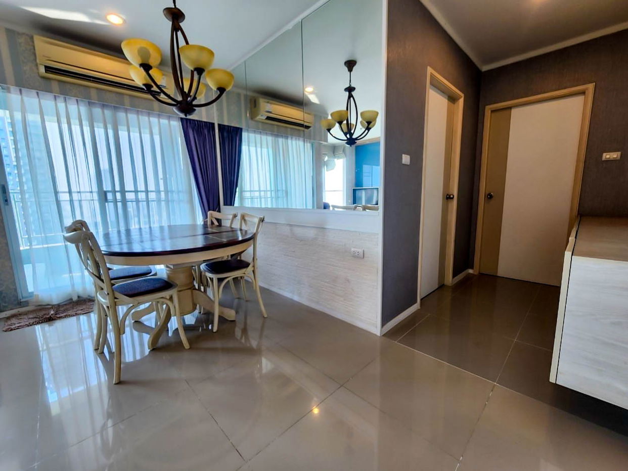 picture 2-Bed Sea View Condo for Sale at Lumpini Park Beach Jomtien - 3/12