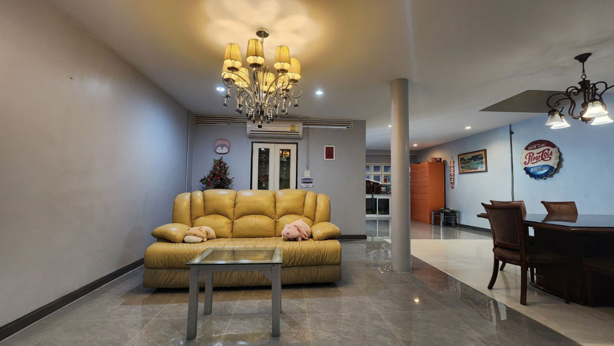 รูป ขายตึกแถวรีโนเวทใหม่ 4 ชั้นครึ่ง 2 คูหา เซนต์หลุยส์ 3 สาทร จันทน์ 18/7 แยก 17 - รูปที่ 4/17